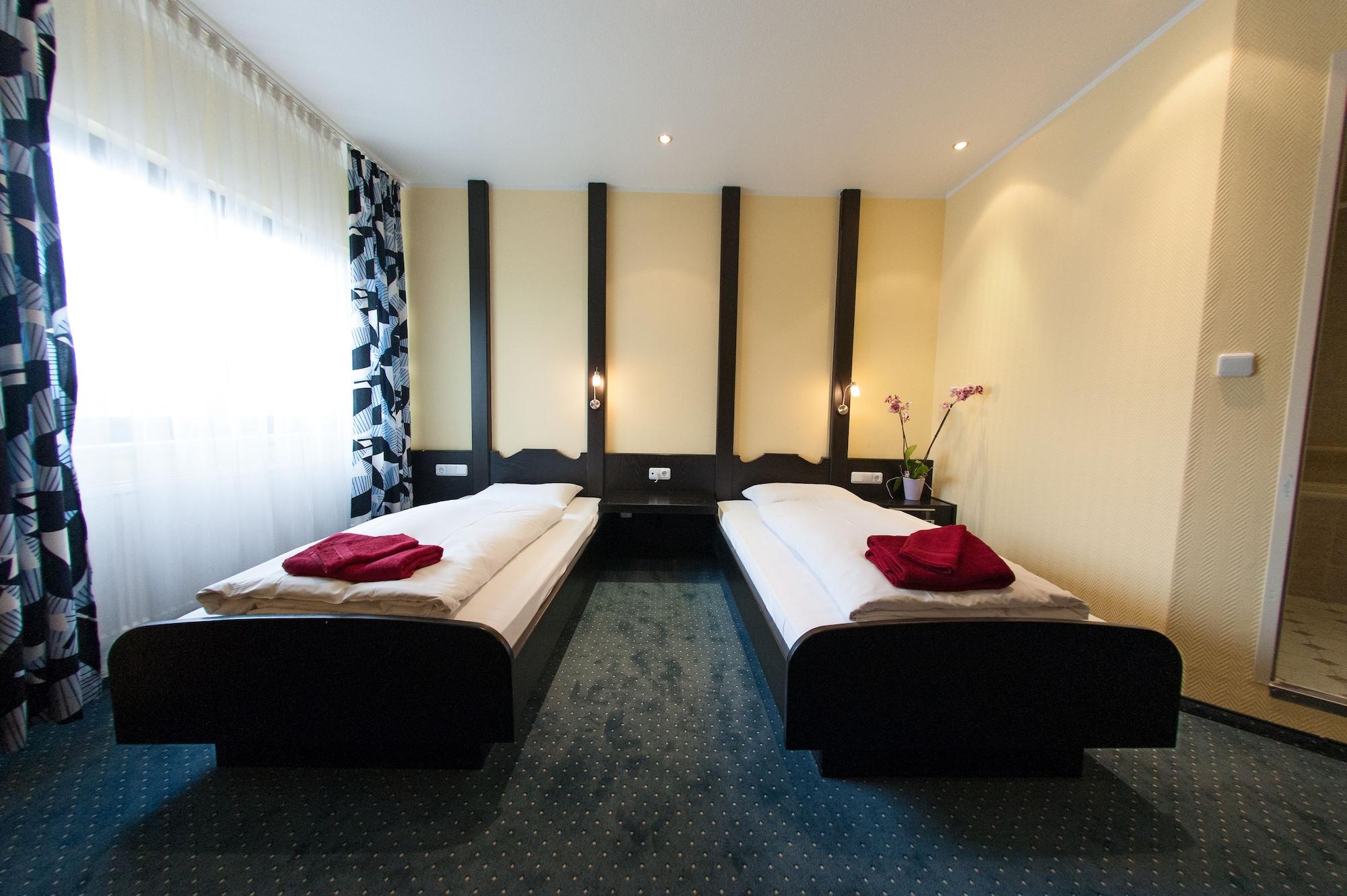 פרנקפורט Tagungshotel Hoechster Hof מראה חיצוני תמונה