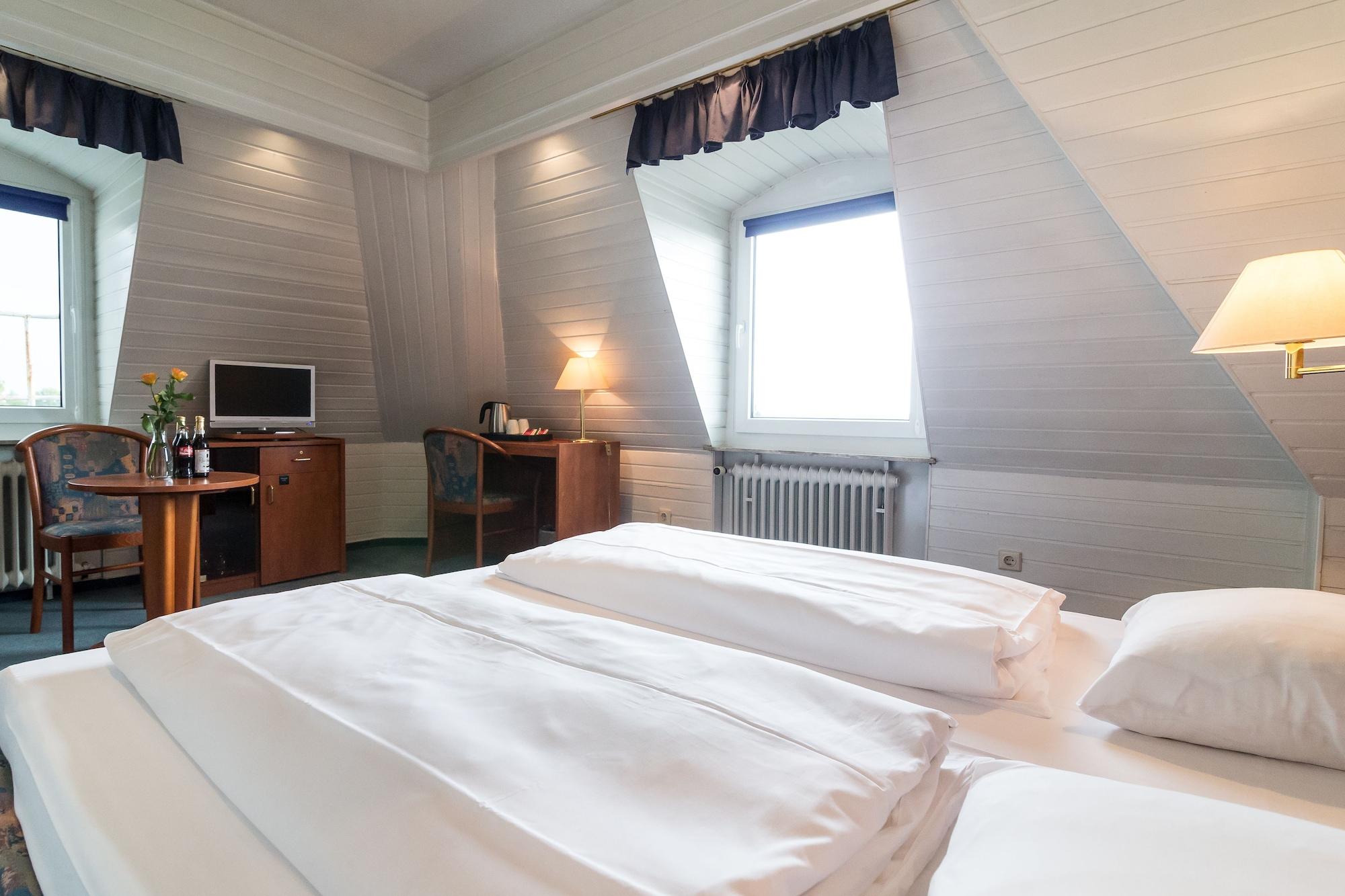 פרנקפורט Tagungshotel Hoechster Hof מראה חיצוני תמונה