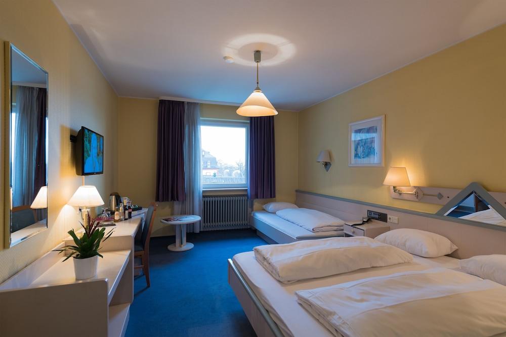 פרנקפורט Tagungshotel Hoechster Hof מראה חיצוני תמונה