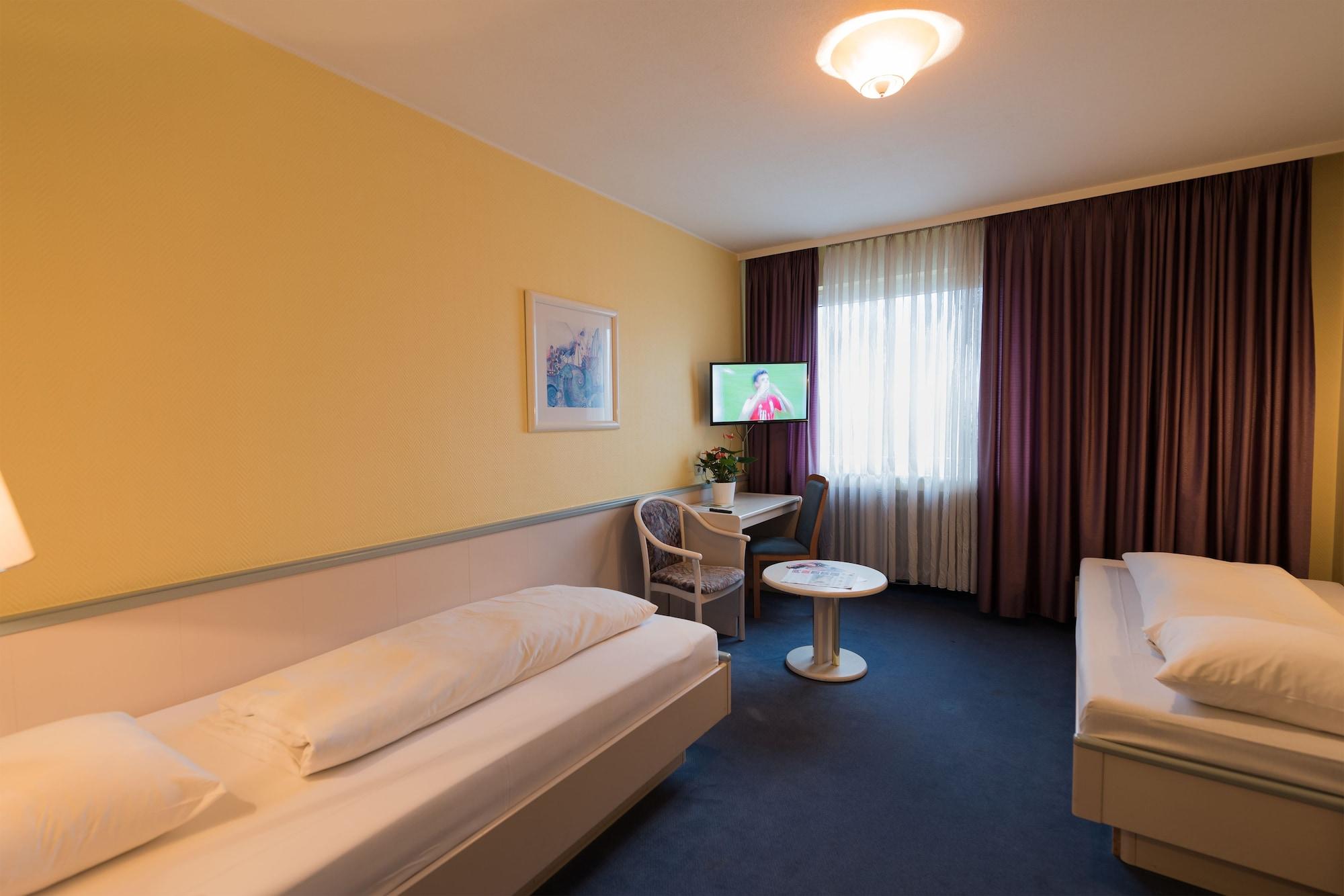 פרנקפורט Tagungshotel Hoechster Hof מראה חיצוני תמונה