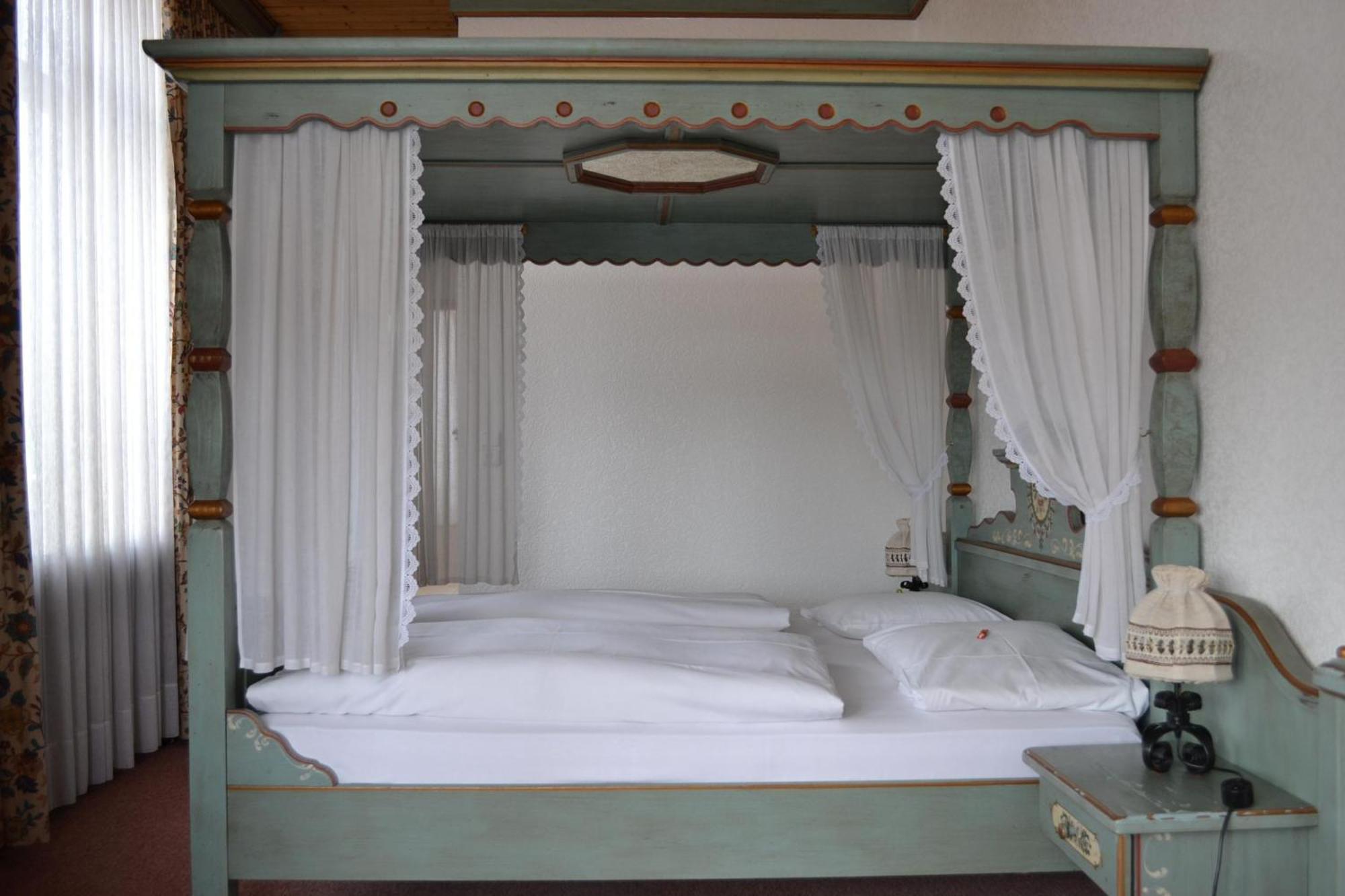 פרנקפורט Tagungshotel Hoechster Hof מראה חיצוני תמונה