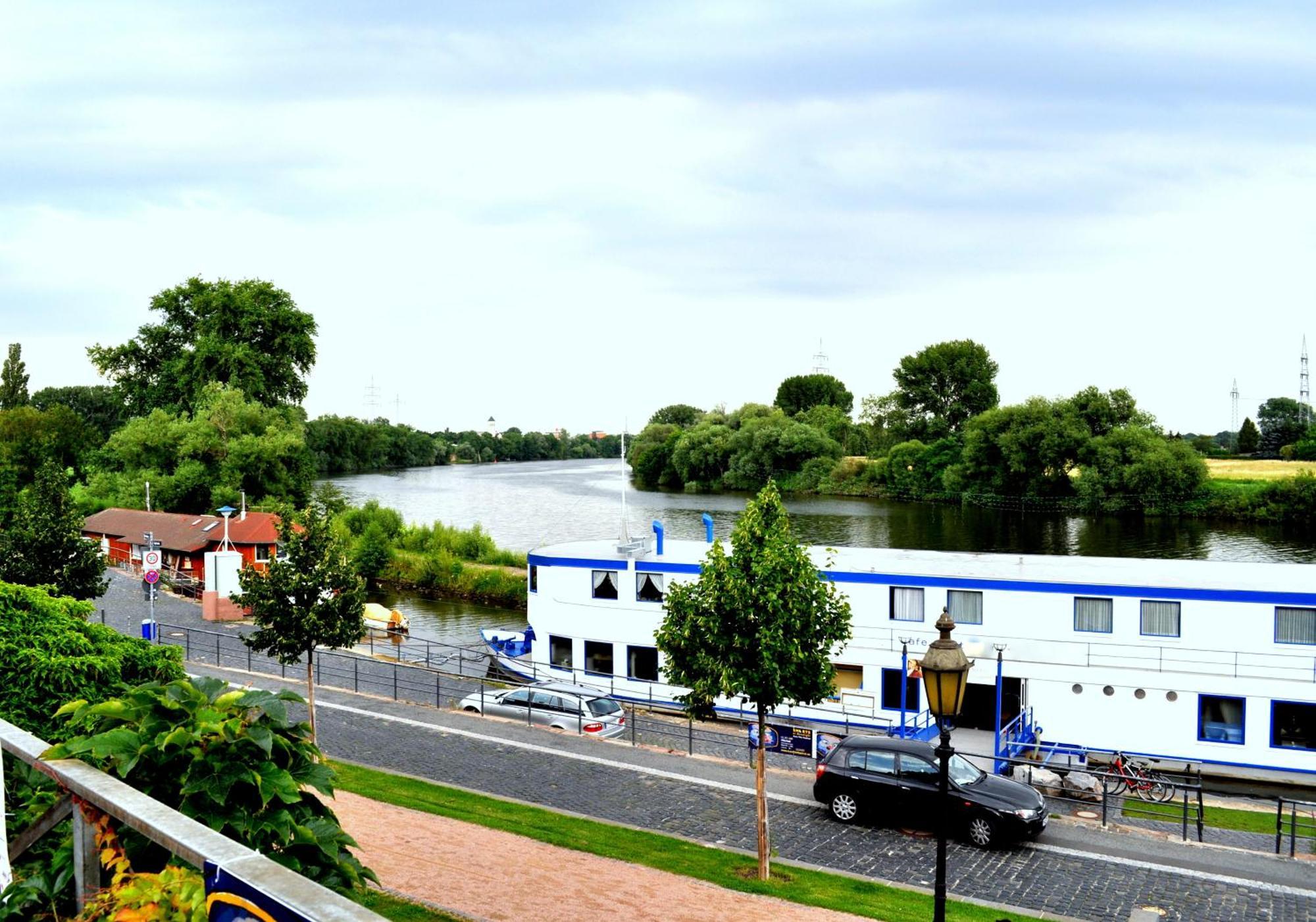 פרנקפורט Tagungshotel Hoechster Hof מראה חיצוני תמונה